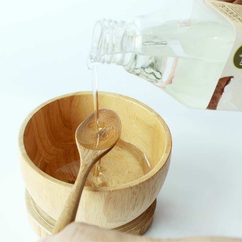 Organic Fractionated Natural Virgin Coconut Oil Pure Cold Pressed 100% Thailand gallery