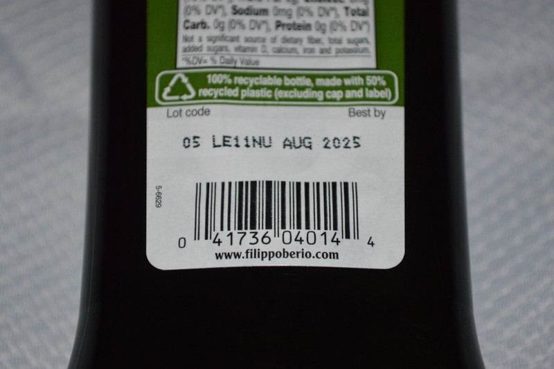 FILIPPO BERIO ~ ORGANIC ~ EXTRA VIRGIN OLIVE OIL ~ IMPORTED ~ 16.9 FL OZ. gallery