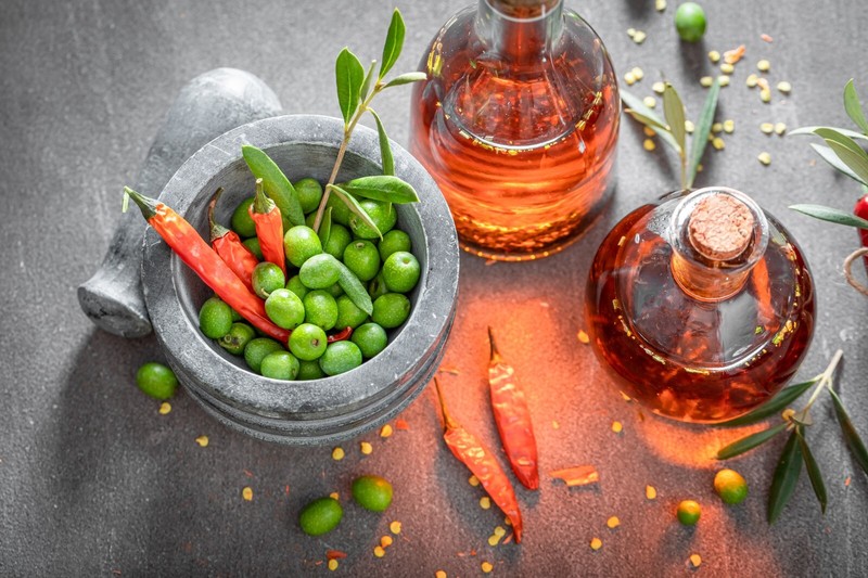 Hot Pepper Infused Extra Virgin Olive Oil – With Red Pepper Flakes- Bulk 1 Gallo gallery