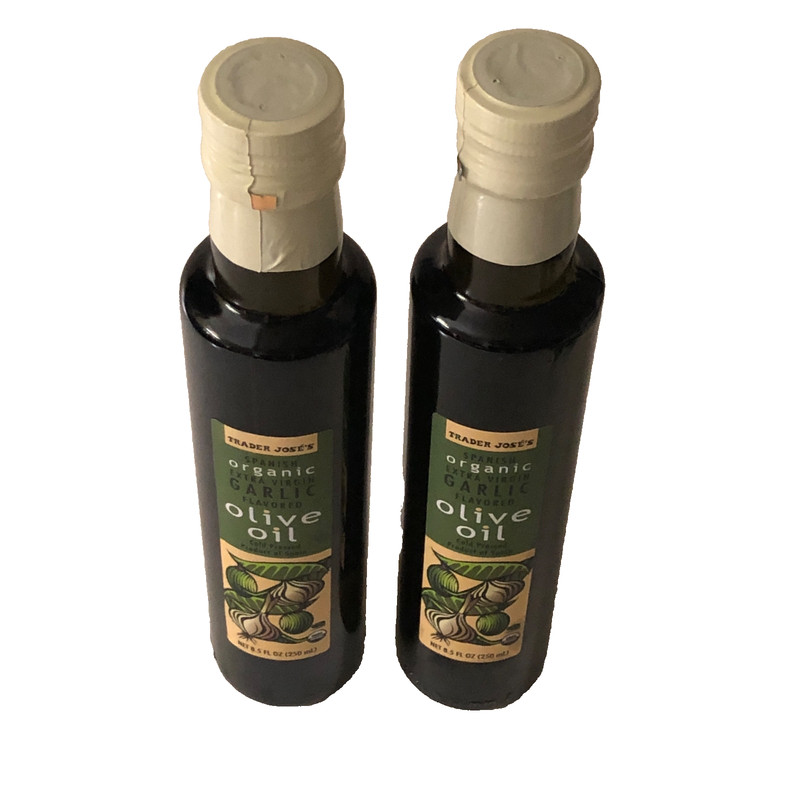 Trader Joe’s Garlic Infused Organic Extra Virgin Olive Oil, 8.5 Fl Oz, Pack of 2 gallery