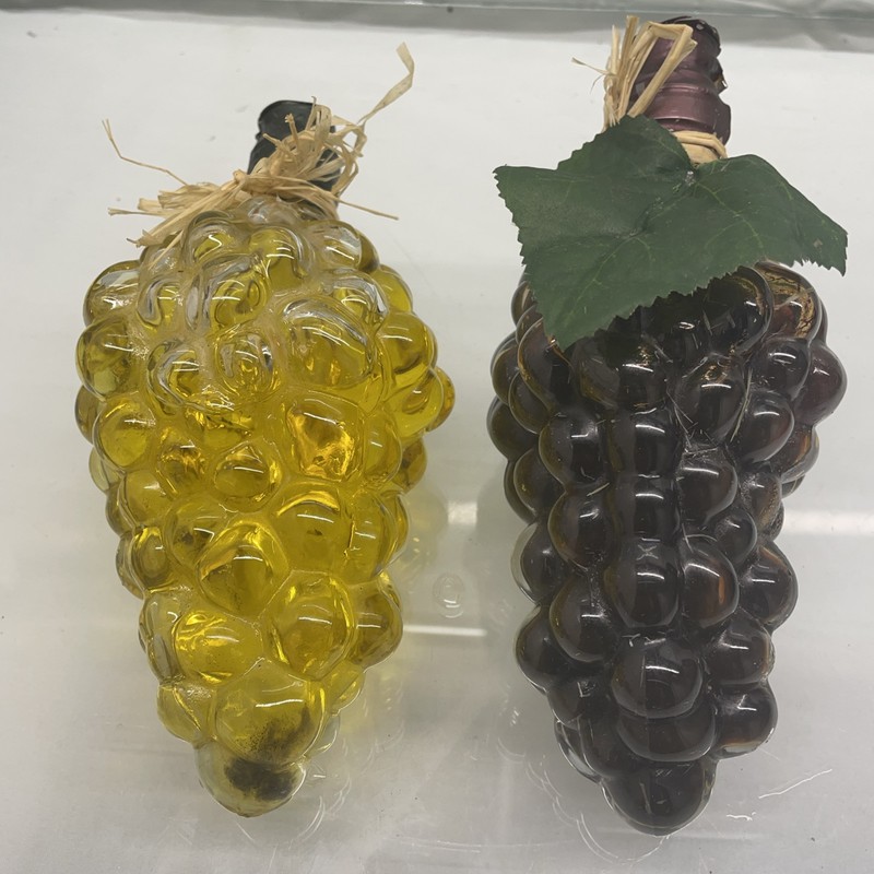 Extra Virgin Olive Oil + Balsamic Vinegar Sealed Grape Clusters