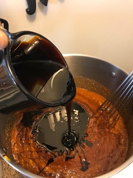 Golden Barrel Sulfur-Free Blackstrap Molasses 5 Gallon Pail Commercial Bulk USA gallery