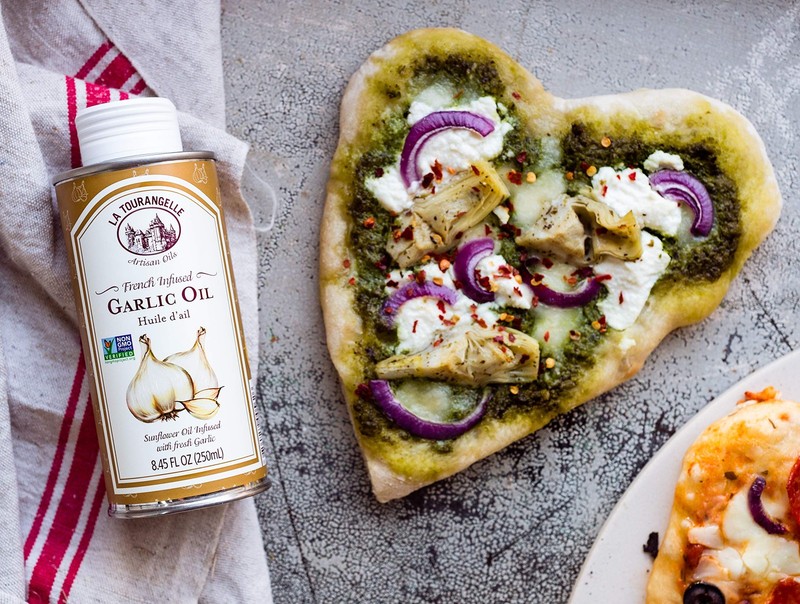 La Tourangelle, Garlic Infused Sunflower Oil, High Oleic Oil for Cooking Pastas, gallery