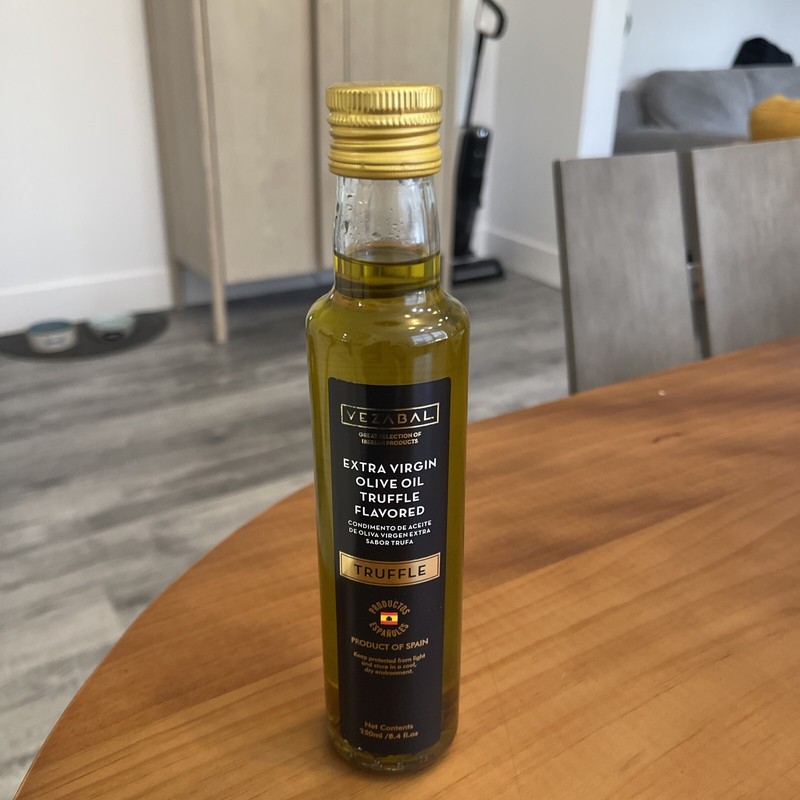 🔥 Extra Virgin Olive Oil Truffle Flavored Olive Oil 8.45 Oz(250ml) 🔥