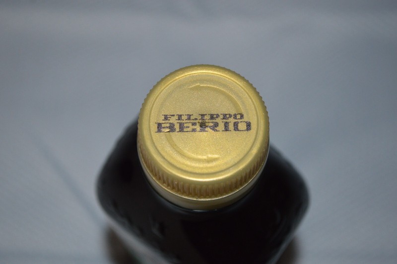 FILIPPO BERIO ~ ORGANIC ~ EXTRA VIRGIN OLIVE OIL ~ IMPORTED ~ 16.9 FL OZ. gallery