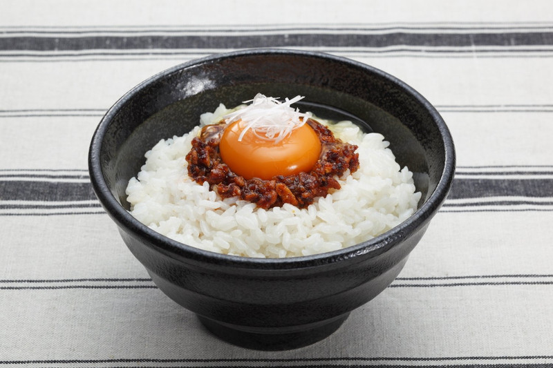 Chili Oil with Fried Garlic Taberu Layu 3.88 Oz gallery